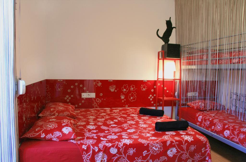 Poprooms Barcelona Room photo